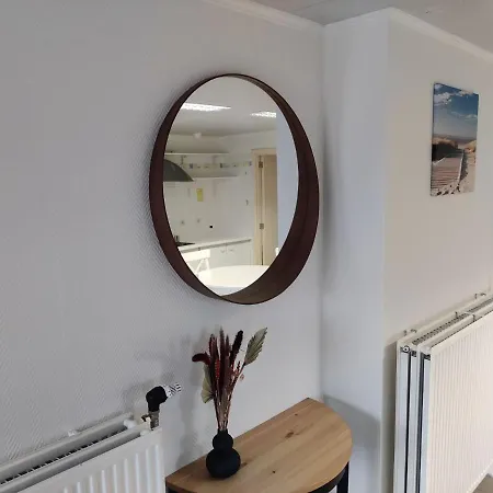 Lovely Holiday Home With Garden In Zuienkerke
